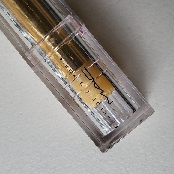 Lipstick - Picture 4 of 5